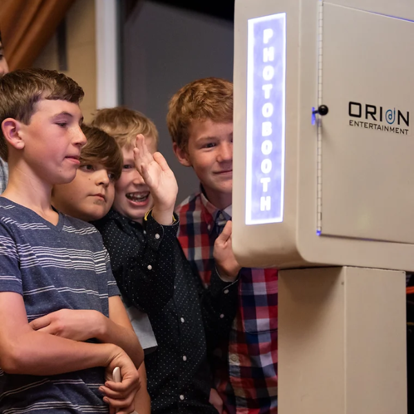 Image of classic booth from Orion Entertainment.